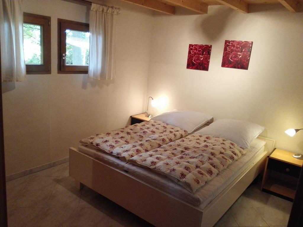 尤尔森Ferienhaus Am Waldchen别墅 外观 照片